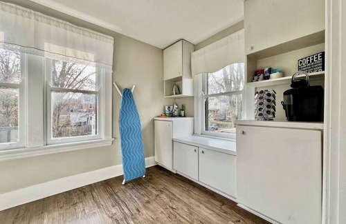 Hyde Park Casa | 2639 Observatory Drive, Unit 2 · Hyde Park Getaway - Close to Square & Downtown