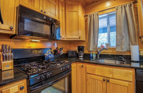 Rangeley Casa | Depósito 27 - Adorable cabaña de 2 dormitorios y 2 baños cerca del pueblo