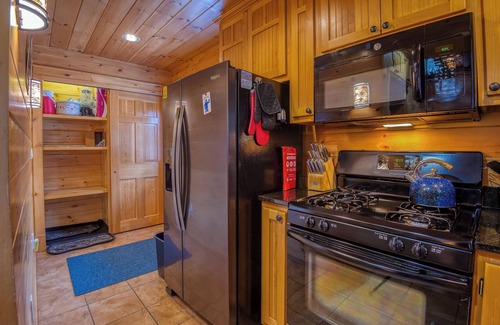 Rangeley Casa | Depósito 27 - Adorable cabaña de 2 dormitorios y 2 baños cerca del pueblo