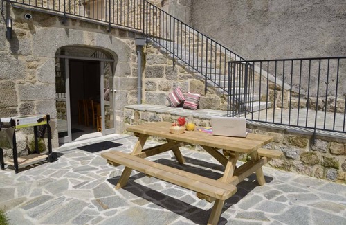 Albaret-le-Comtal Casa | 27 m² Gîte ∙ 1 habitación ∙ 2 huéspedes