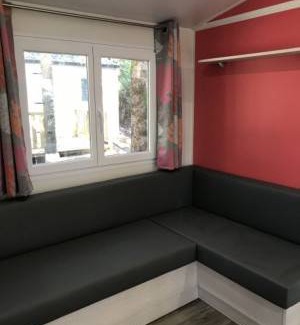 Sainte-Nathalene Alquiler De RV | 270 ft² Mobile home