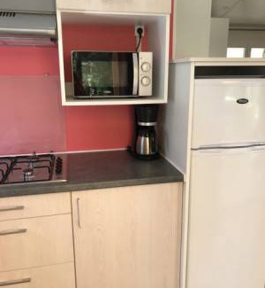 Sainte-Nathalene Alquiler De RV | 270 ft² Mobile home
