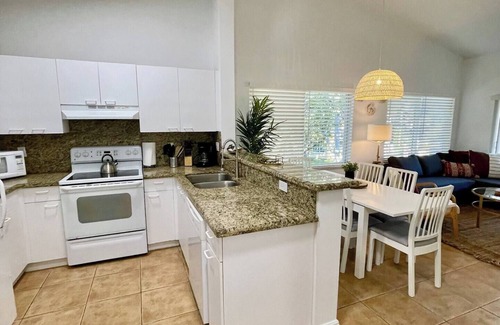 Mission Bay Apartamento | 270C - Modern & Bright 3 Bedroom Apt in Boca Raton
