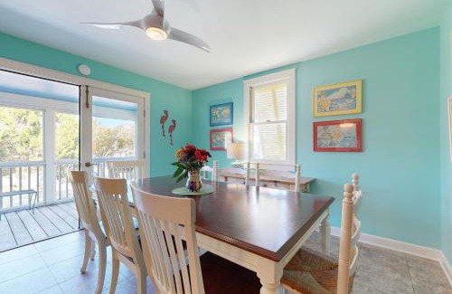 Sullivan's Island Casa | 2714 Bayonne Street