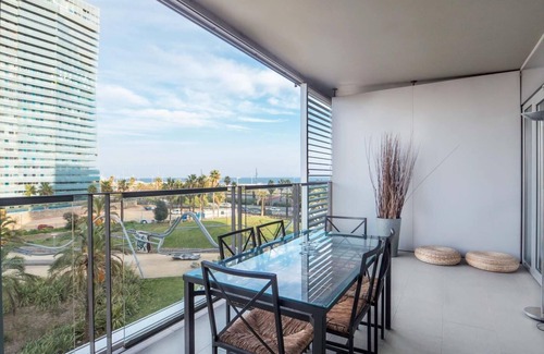 Diagonal Mar i el Front Maritim del Poblenou Apartamento | 273 - Beach Apartment w/Pool II