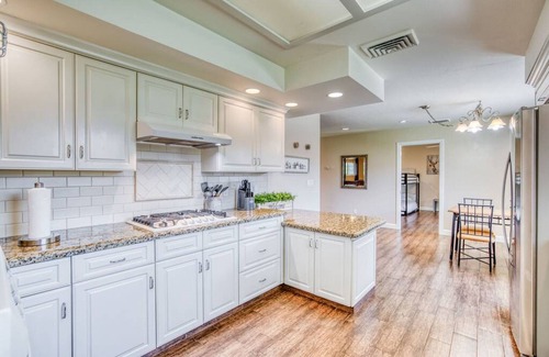 Fresno Casa | 2730 W Bullard XLARGE · X-Large Spacious Delux House ★ Fastest Wi-Fi