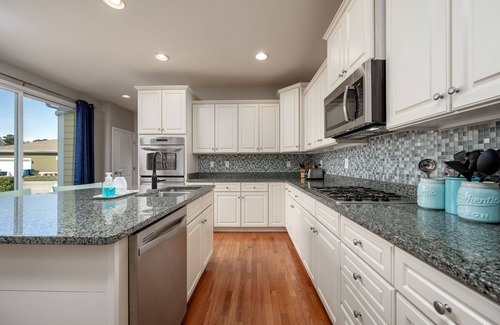 Long Neck Casa | 27531 S Nicklaus Ave - Four bedroom home in the amenity filled Peninsula!