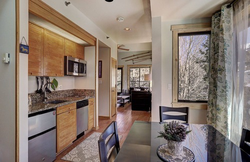 Mountain House Hotel | 2759 Slopeside 1 Bedroom Condo by RedAwning