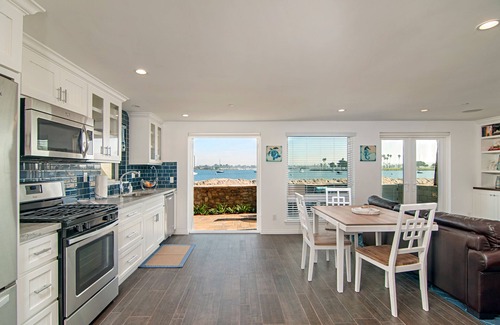 South Mission Beach Apartamento | # 2762 - A estrenar, frente al mar, lujoso con un gran patio y vistas impresionantes