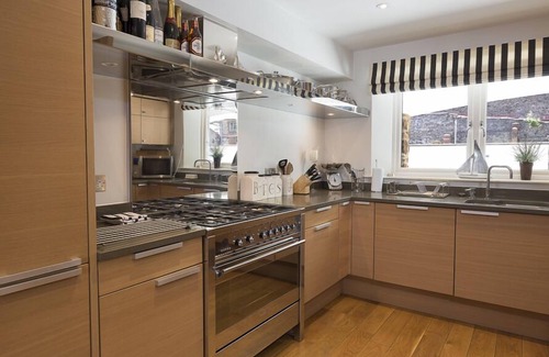 Dartmouth Cabaña | 28 Dart Marina, DARTMOUTH