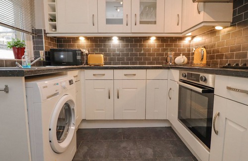 Skipton Cabaña | 28 Devonshire Street