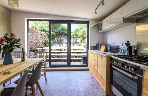 Seaton Cabaña | 28 Fore Street