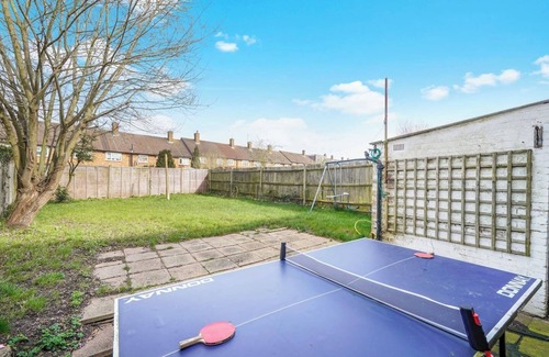 Borehamwood Casa | 28 mins > LDN | Coffee Machine, Fast WiFi & Garden