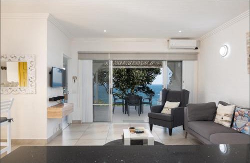 Shaka's Rock Apartamento | 28 Thira, Santorini,Ballito
