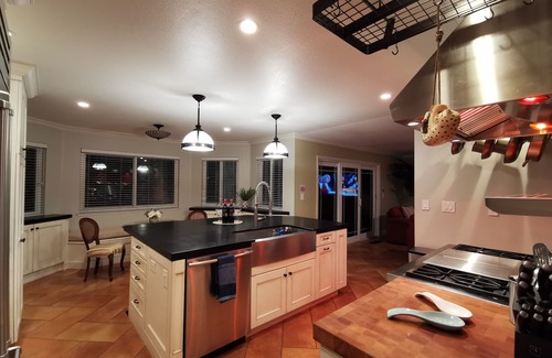 Vallejo Casa | 2800sqft Luxurious home with bay view private pool near SF & NAPA