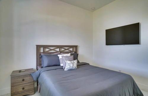 Diplomat Casa | 290 4 bedrooms Fenced yard Pool tvs in all rooms