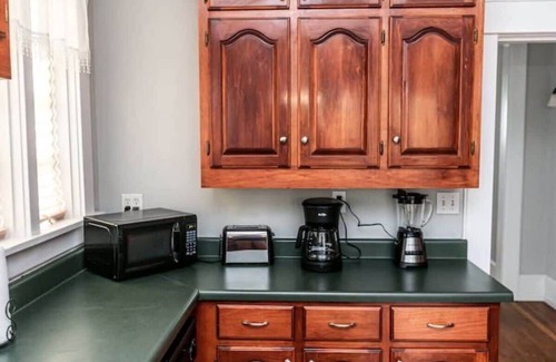Birmingham Casa | 29th Street Trendy Lakeview Craftsman 8