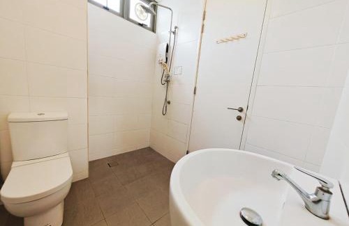 Gelugor Casa | 2a豪华三层排屋6房6浴室家庭聚会结婚生日USM槟威大桥SPICE会展中心乔治市