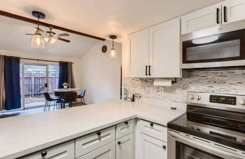 Citrus Heights Casa | 2B/2BA Chic & Modern Gem near Downtown