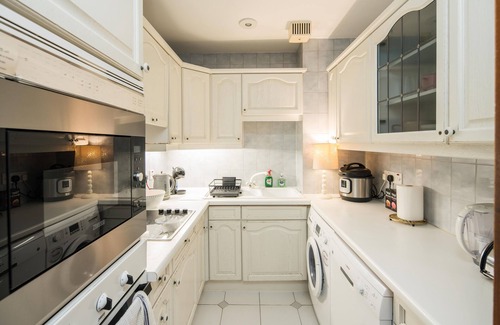 Campden Condominio | 2B Hyde Park Cosy Victorian flat - 5mins to NottingHill, High Street Kensington.