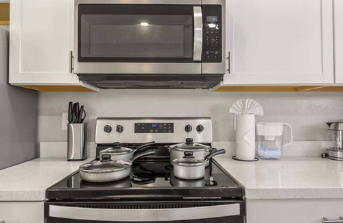 Peoria Apartamento | 2B2B Free Parking & Premium Beds