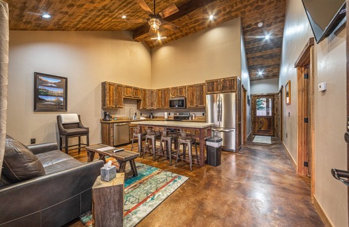 Coram Condominio | 2bd/1ba Condo For Glacier Park Explorers –Only 7mi To Park-Hang Your Hat Here #1