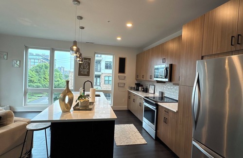 Westside Apartamento | 2BD-2BA MIDTOWN ATL RETREAT