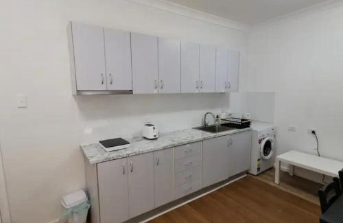 Hornsby Casa | 2bd 2bth Modern House close 2Train&Westfield