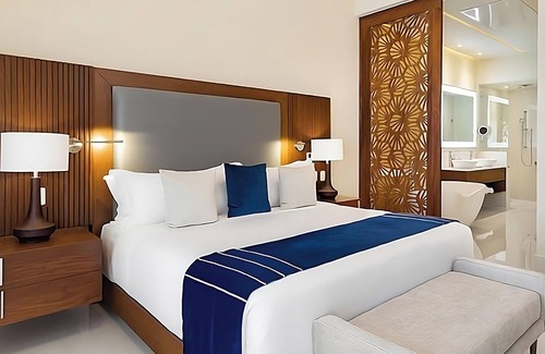 San José del Cabo Complejo | 2bd/3ba Ocean Views for days! 5 Star Resort W/Longest Lazy River In Mexico!!