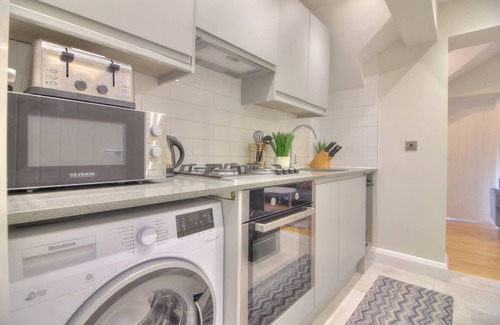 Reading Apartamento | 2BD apt for 7 with private off-street parking