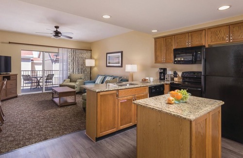 Table Rock Complejo | 2BD Deluxe/Branson - w/Pools, Barbecue, Gym!