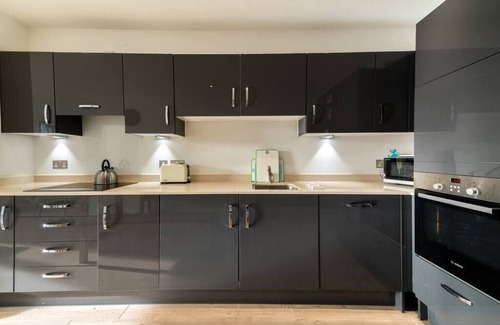 Custom House Apartamento | 2BD Flat 4mins to Excel Centre Fast City Links