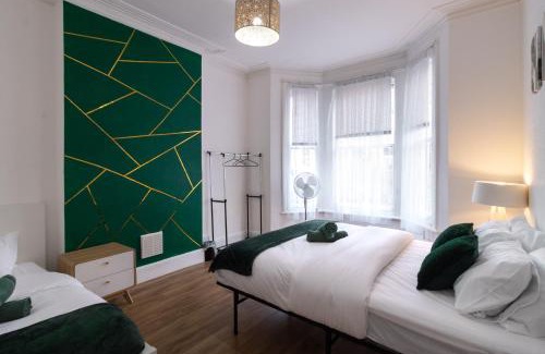 Charlton Apartamento | 2BD Garden Flat - Parking - O2,Excel,CityAirport