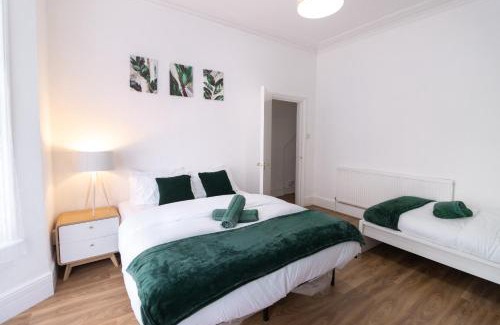 Charlton Apartamento | 2BD Garden Flat - Parking - O2,Excel,CityAirport