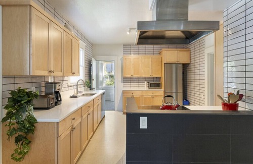Hosford-Abernethy Apartamento | 2BD Hideaway SE Portland Private Apt!