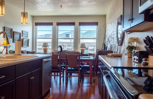 Grants Pass Apartamento | 2bd Loft en Historic Grants Pass # 119