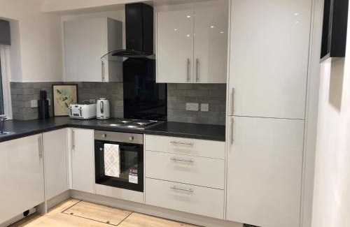 Snaresbrook Casa | 2BD Mews House, Wanstead