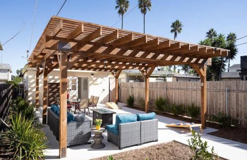 Ocean Beach Casa | 2BD Sashas Bungalow Beach Vibes 1 Block Away