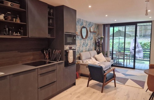 Croham Apartamento | 2BD South Croydon Haven: Garden Serenity