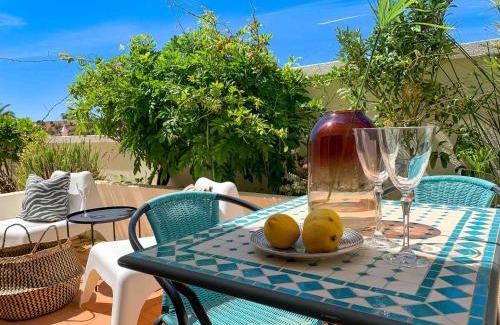 Ferragudo Villa | 2BDR Townhouse Duplex with Pool by LovelyStay