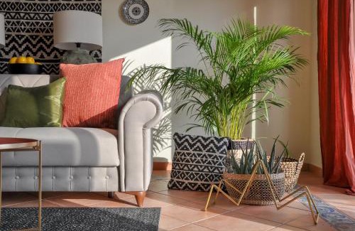 Ferragudo Villa | 2BDR Townhouse Duplex with Pool by LovelyStay