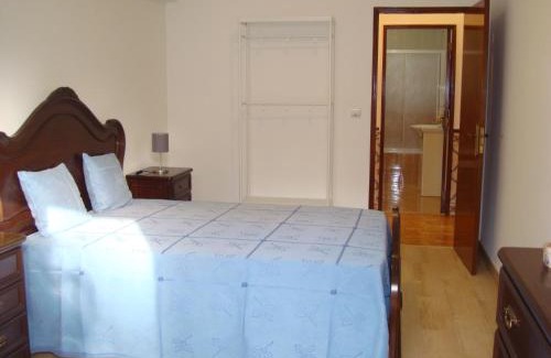 Alverca do Ribatejo Apartamento | 2Bed 15km Lisbon - Wifi, Ac, Parking