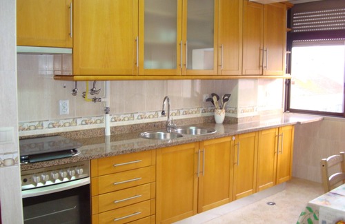 Alverca do Ribatejo Apartamento | 2bed 15min Lisbon W/wifi, ac, Parking