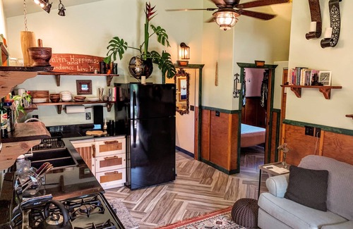 Kehena Casa | 2Bed/1Bath Upstairs Home, 1mile to Beach, Next to State Forest, Custom Finishes