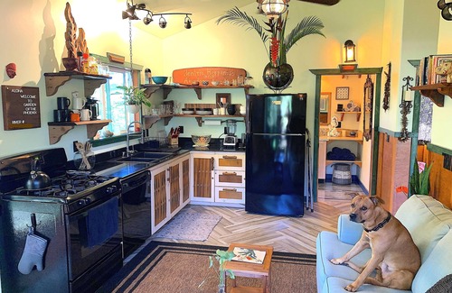 Kehena Casa | 2Bed/1Bath Upstairs Home, 1mile to Beach, Next to State Forest, Custom Finishes