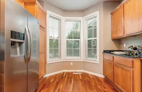 Beaverton Casa | 2bed+2.5bath w/ Garage -