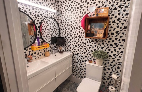 The Heights Condominio | 2bed/2ba MAXIMALIST Close to NYC in fantastic Jersey City