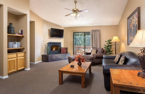 Flagstaff Complejo | 2Bed/2Bath Deluxe Suite in Flagstaff! Complete w/Golf, Pools, and More!