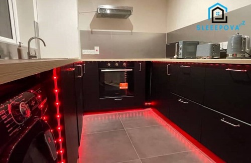 Finchley Casa | 2bedaptlongstaydiscounts6+guestswi-fimodernbusinessfamilyleisurefinchley