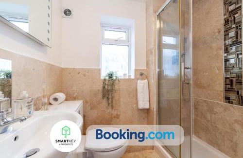 Runnymede Apartamento | 2Bedroom Apt in Egham with Free Parking
